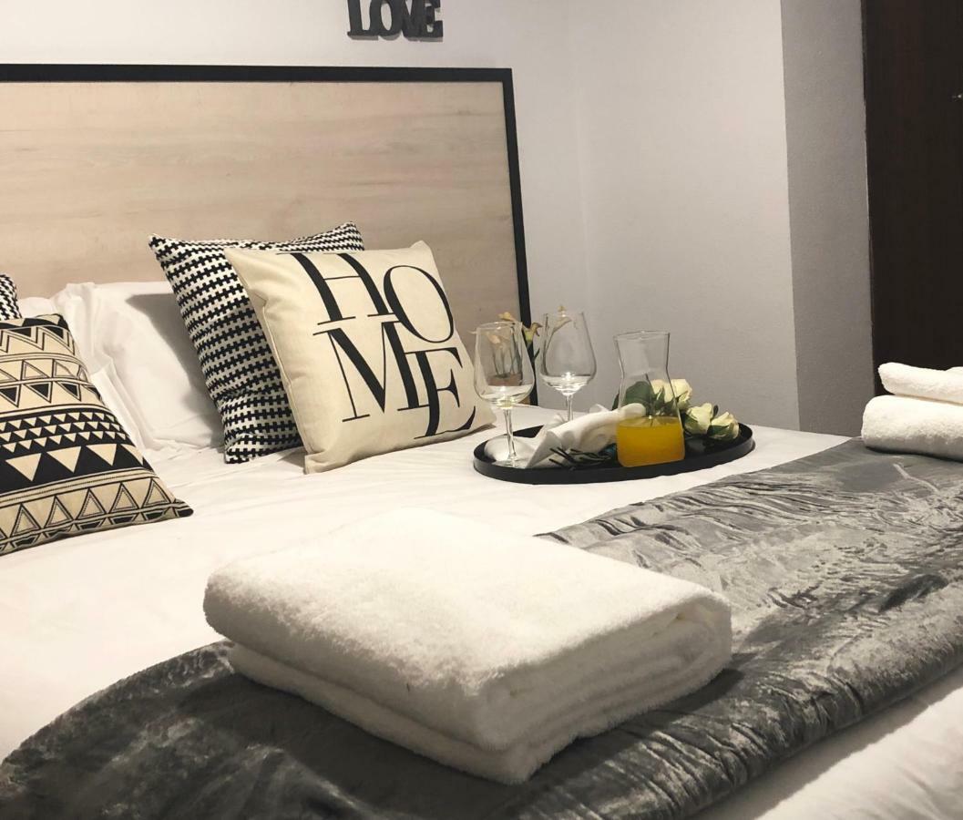 Gatu Premium Villa Aramburu, " Preferente Mayores De 25 Anos Y Familias " El Puerto de Santa María Exteriör bild